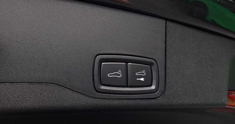 Porsche Taycan cena 760070 przebieg: , rok produkcji 2023 z Milanówek małe 742